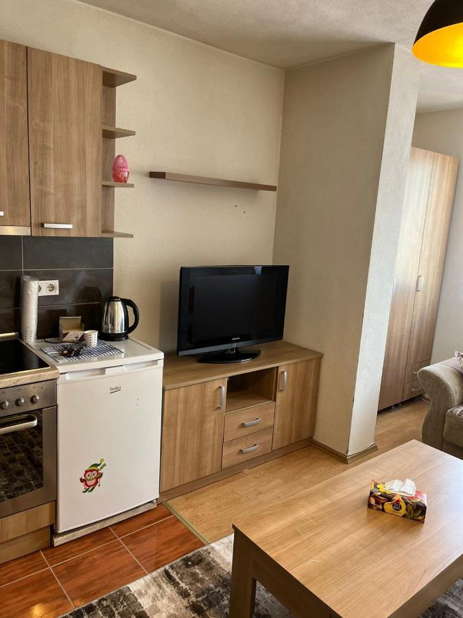 Centrum Apartments Priştine Dış mekan fotoğraf