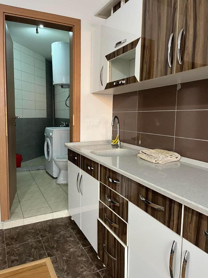 Centrum Apartments Priştine Dış mekan fotoğraf
